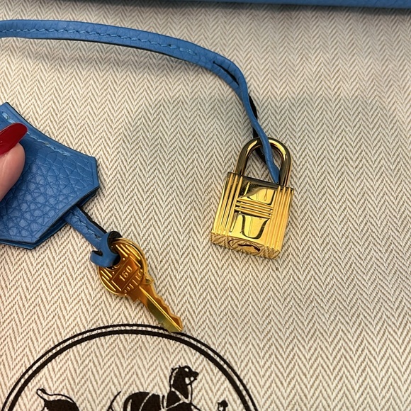 Hermès Kelly 35 Retourne Blue Paradis Clemence GHW - Picture 10 of 14